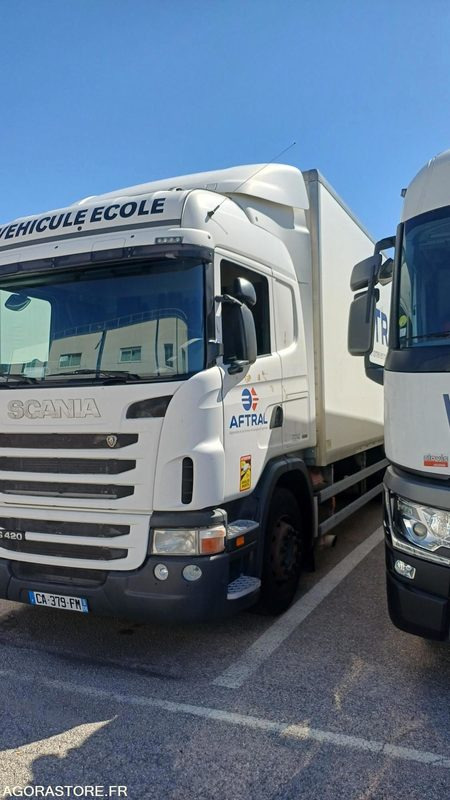 Porteur SCANIA G420 -2012 - (33294/CA-379-FM) - Lastbil med skåp: bild 2 Porteur SCANIA G420 -2012 - (33294/CA-379-FM) - Lastbil med skåp: bild 2