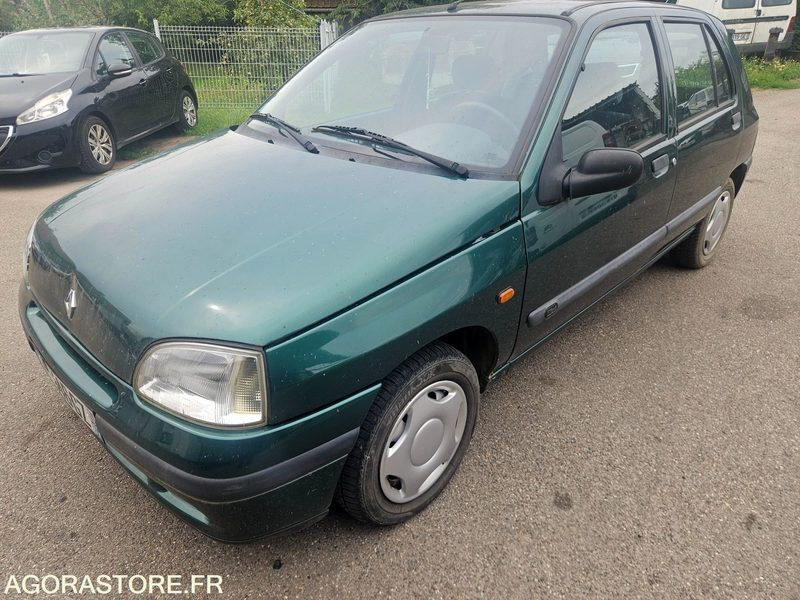 RENAULT CLIO 1996 - Personbil: bild 5 RENAULT CLIO 1996 - Personbil: bild 5