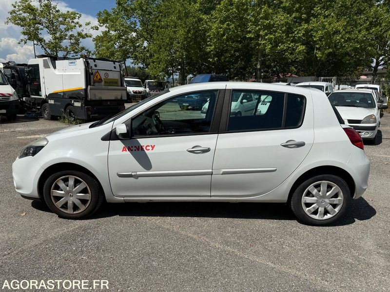 RENAULT CLIO - BV 230 MD - Personbil: bild 1 RENAULT CLIO - BV 230 MD - Personbil: bild 1
