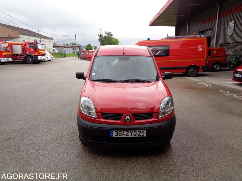 RENAULT KANGOO 3842YQ25 - Personbil: bild 1 RENAULT KANGOO 3842YQ25 - Personbil: bild 1