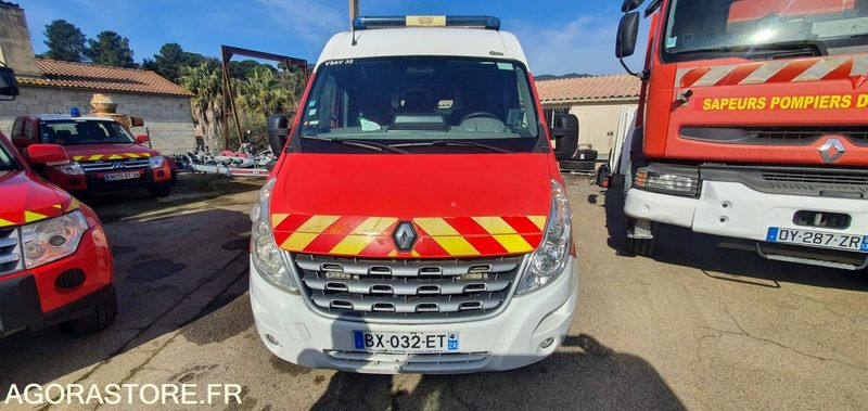 RENAULT MASTER 2.3 DCI TYPE AMBULANCE - 151128 km - 2011 - Skåpbil: bild 1 RENAULT MASTER 2.3 DCI TYPE AMBULANCE - 151128 km - 2011 - Skåpbil: bild 1
