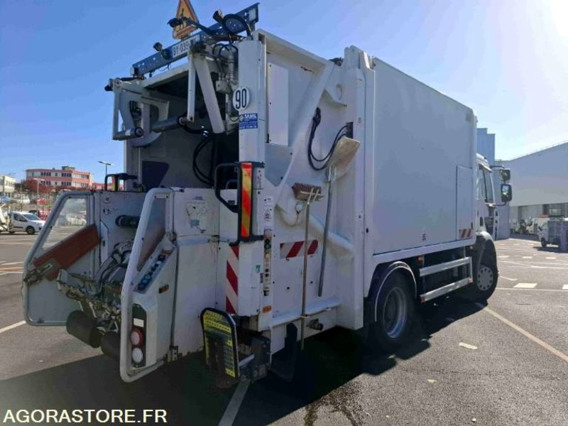 RENAULT MIDLUM 270 BOM 12.80m3 SEMAT CARGOPAC II V.E - 2011/159344 KM (BY039HX) - Sopbil: bild 1 RENAULT MIDLUM 270 BOM 12.80m3 SEMAT CARGOPAC II V.E - 2011/159344 KM (BY039HX) - Sopbil: bild 1