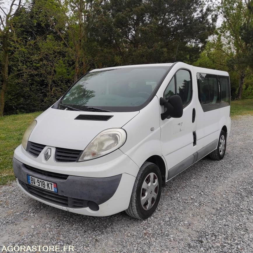 RENAULT TRAFIC PASSENGER L1H1 2.0 DCI 90 CV - Minibuss, Persontransport: bild 3 RENAULT TRAFIC PASSENGER L1H1 2.0 DCI 90 CV - Minibuss, Persontransport: bild 3