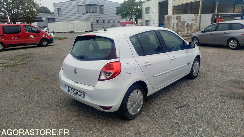 Renault - Clio - 2012 - 172874 kms - Personbil: bild 2 Renault - Clio - 2012 - 172874 kms - Personbil: bild 2