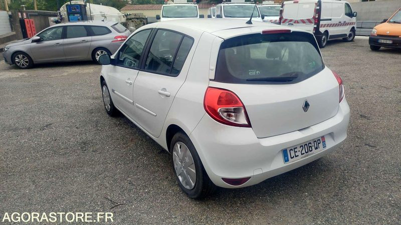Renault - Clio - 2012 - 172874 kms - Personbil: bild 5 Renault - Clio - 2012 - 172874 kms - Personbil: bild 5