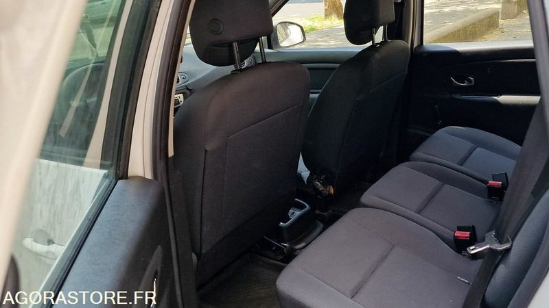 Renault Grand Scenic III Phase 2 1.5 dCi eco2 Rallongé - Personbil: bild 5 Renault Grand Scenic III Phase 2 1.5 dCi eco2 Rallongé - Personbil: bild 5