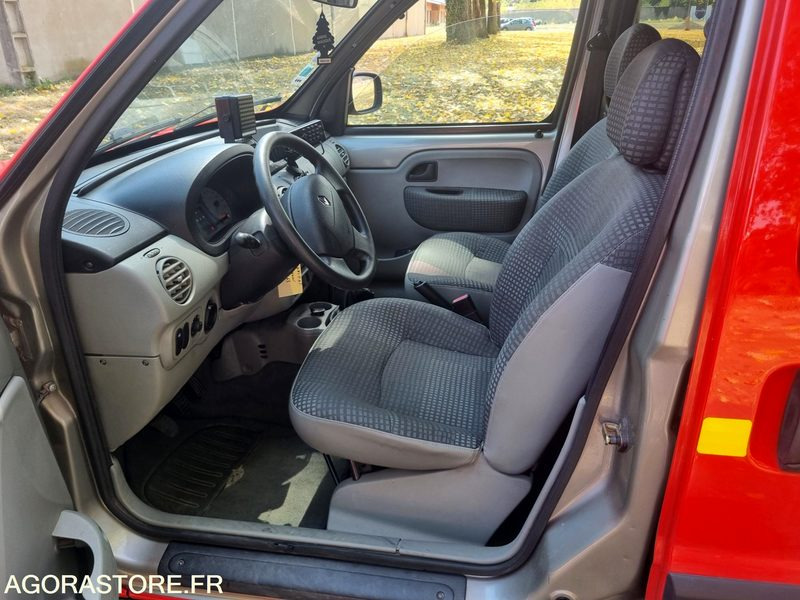 Renault Kangoo 4x4 - 9031 YE 63 - 2006 - Små skåpbil: bild 5 Renault Kangoo 4x4 - 9031 YE 63 - 2006 - Små skåpbil: bild 5