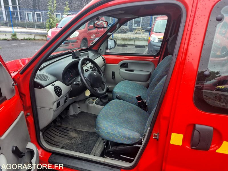 Renault Kangoo Diesel - 4370 XM 63 - 2003 - Små skåpbil: bild 5 Renault Kangoo Diesel - 4370 XM 63 - 2003 - Små skåpbil: bild 5