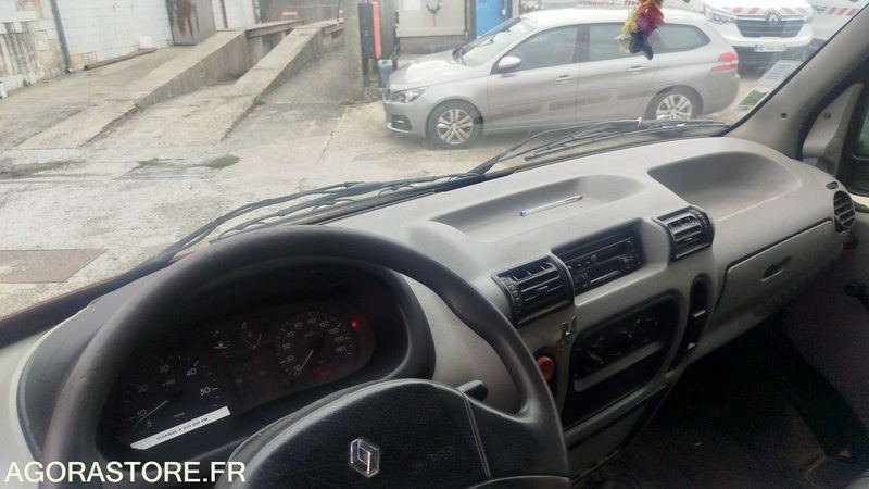 Renault MASTER-3347-MF-32-2003- 507719 kms - Transportbil med tippflak: bild 5 Renault MASTER-3347-MF-32-2003- 507719 kms - Transportbil med tippflak: bild 5
