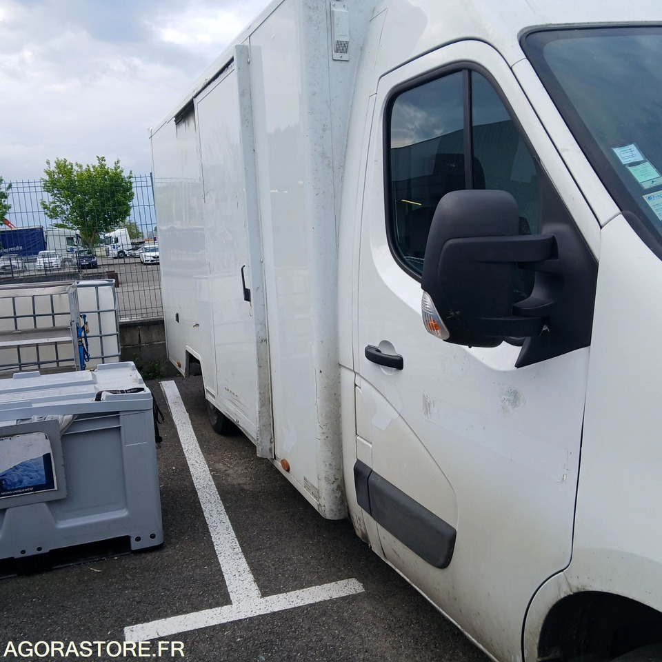 Renault Master 2017 //km 200856 au 17/07/2024 - Skåpbil: bild 3 Renault Master 2017 //km 200856 au 17/07/2024 - Skåpbil: bild 3