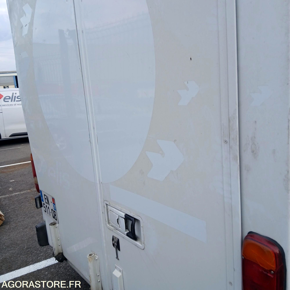 Renault Master 2017 //km 200856 au 17/07/2024 - Skåpbil: bild 5 Renault Master 2017 //km 200856 au 17/07/2024 - Skåpbil: bild 5