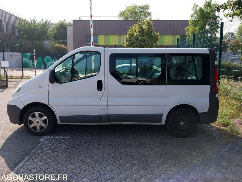 Renault Trafic 9 places DA-953-LM de 2013 avec 135 698 kms - Minibuss, Persontransport: bild 2 Renault Trafic 9 places DA-953-LM de 2013 avec 135 698 kms - Minibuss, Persontransport: bild 2