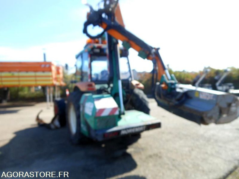 TRACTEUR AGRICOLE RENAULT ERGOS 446 (DD123) + DEBROUSSAILLEUSE 5M (MC123) - Traktor: bild 4 TRACTEUR AGRICOLE RENAULT ERGOS 446 (DD123) + DEBROUSSAILLEUSE 5M (MC123) - Traktor: bild 4