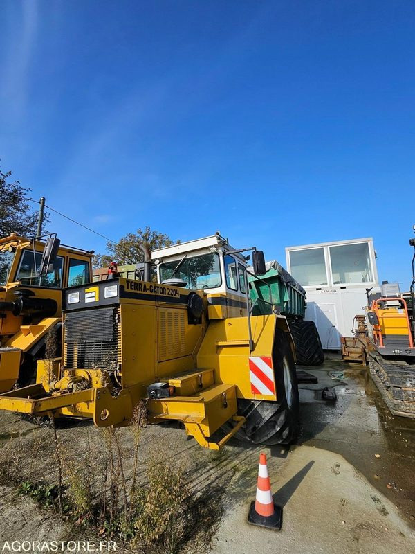 Tombereau VOLVO A30C AMPLIROLL - 1994 - 16 500 h - Dumper: bild 4 Tombereau VOLVO A30C AMPLIROLL - 1994 - 16 500 h - Dumper: bild 4