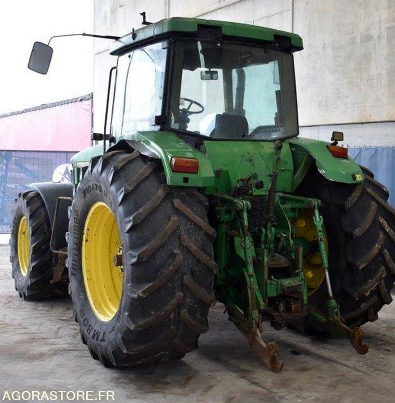 Tracteur Agricole/Forrestier John Deere 8200 - Traktor: bild 1 Tracteur Agricole/Forrestier John Deere 8200 - Traktor: bild 1