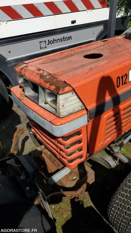 Tracteur KUBOTA L2500 - Traktor: bild 1 Tracteur KUBOTA L2500 - Traktor: bild 1