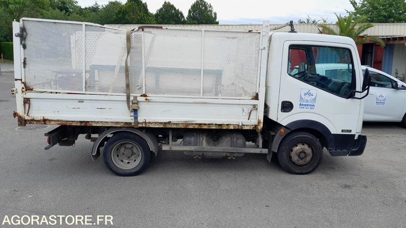 NISSAN CABSTAR DE 2007 AVEC PLATEAU 84220 KLM AVEC CONTREVISITE - Transportbil: bild 2 NISSAN CABSTAR DE 2007 AVEC PLATEAU 84220 KLM AVEC CONTREVISITE - Transportbil: bild 2