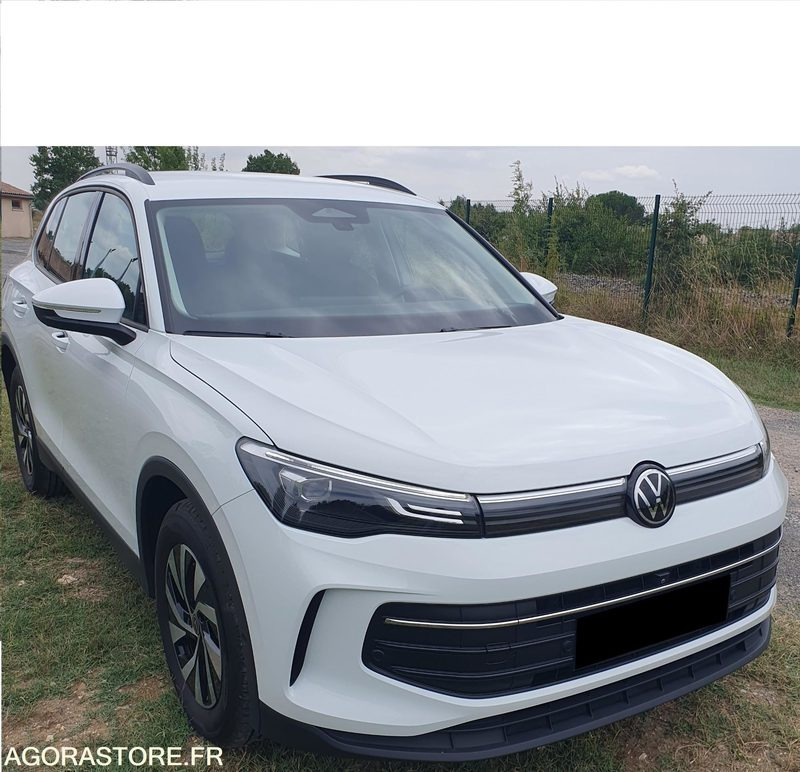VOLKSWAGEN NOUVEAU TIGUAN 1.5 eTSI 150 cv EDITION DSG 2024 10.500 kms - Personbil: bild 1 VOLKSWAGEN NOUVEAU TIGUAN 1.5 eTSI 150 cv EDITION DSG 2024 10.500 kms - Personbil: bild 1