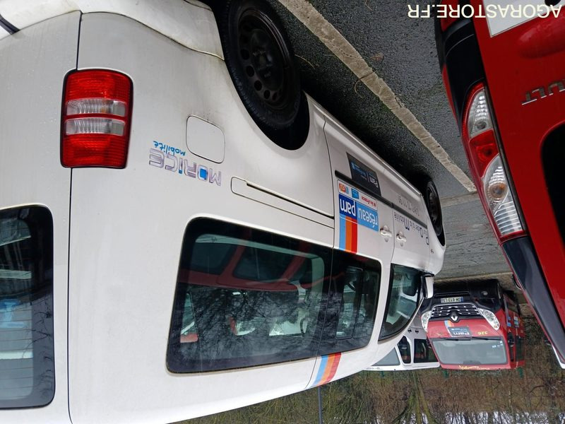 VOLSWAGEN CADDY TPMR N°140701 - Minibuss, Persontransport: bild 4 VOLSWAGEN CADDY TPMR N°140701 - Minibuss, Persontransport: bild 4