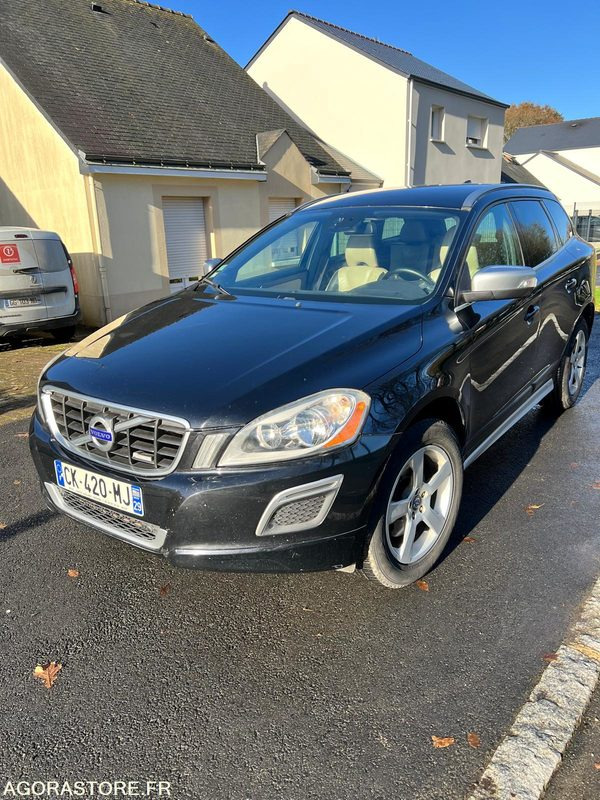 Volvo XC60 D4 163 KINETIC 2012 - SUV: bild 1 Volvo XC60 D4 163 KINETIC 2012 - SUV: bild 1