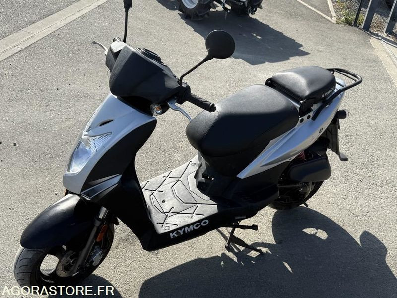 Scooter 50c kymco - Motorcykel: bild 5 Scooter 50c kymco - Motorcykel: bild 5