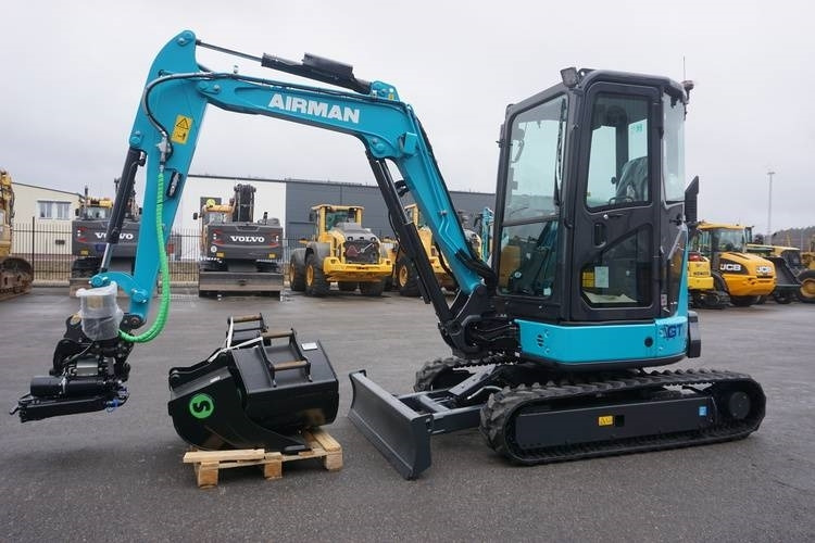 Airman AX33U-7 *Omgående Leverans* - Minigrävmaskin: bild 1 Airman AX33U-7 *Omgående Leverans* - Minigrävmaskin: bild 1