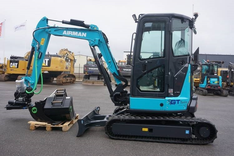 Airman AX33U-7 *Omgående Leverans* - Minigrävmaskin: bild 2 Airman AX33U-7 *Omgående Leverans* - Minigrävmaskin: bild 2