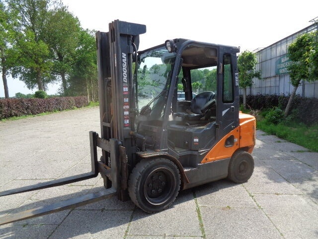 Doosan D35C-7 - Dieseltruck: bild 4 Doosan D35C-7 - Dieseltruck: bild 4