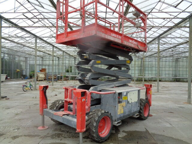Skyjack SJ 6832 RT - Saxlift: bild 2 Skyjack SJ 6832 RT - Saxlift: bild 2