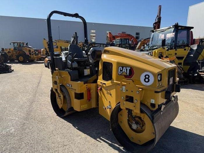 CAT CB4.0 - Asfaltvält: bild 2 CAT CB4.0 - Asfaltvält: bild 2