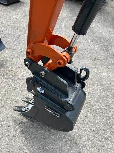Hitachi ZX10U-6 - Minigrävmaskin: bild 5 Hitachi ZX10U-6 - Minigrävmaskin: bild 5