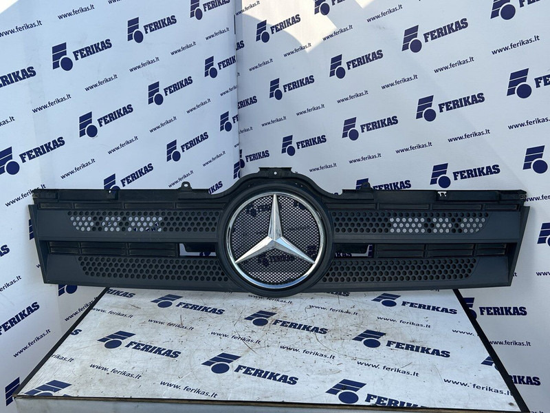 Mercedes-Benz bonnet grill - Huv för Lastbil: bild 1 Mercedes-Benz bonnet grill - Huv för Lastbil: bild 1
