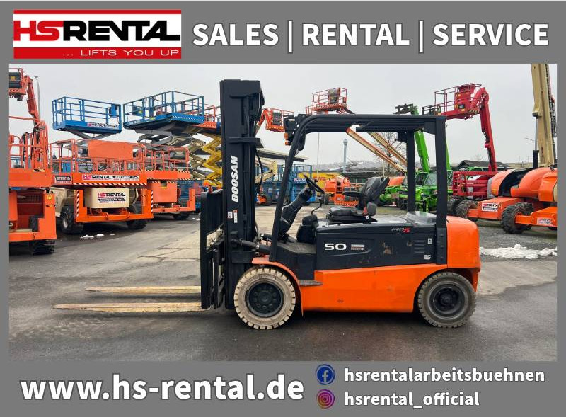 Doosan B50X5 5T 6m Triplex non-marking (1840) - Eltruck: bild 1 Doosan B50X5 5T 6m Triplex non-marking (1840) - Eltruck: bild 1