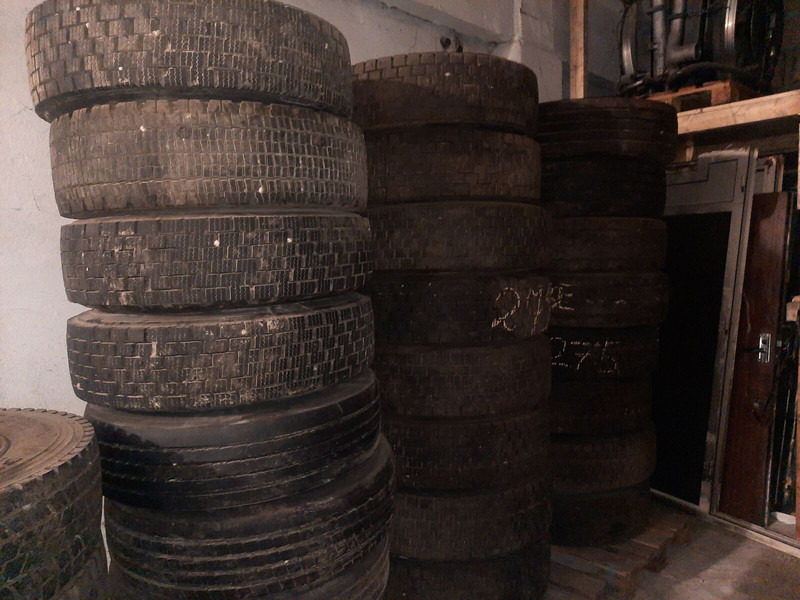 Michelin 295*80R22.5 255*70 \ 275*70* 265\70R19.5 - Däck för Lastbil: bild 3 Michelin 295*80R22.5 255*70 \ 275*70* 265\70R19.5 - Däck för Lastbil: bild 3