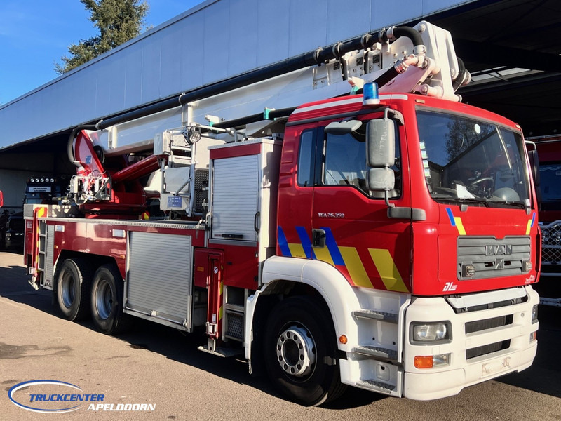 MAN TGA 26.350 Magirus ALP 320L = 32 meter, Waterpump, 6x4, Steel springs - Lastbil: bild 3 MAN TGA 26.350 Magirus ALP 320L = 32 meter, Waterpump, 6x4, Steel springs - Lastbil: bild 3