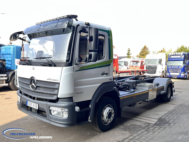 Mercedes-Benz Atego 1527 Manuel, Euro 6, HIAB 10 Tons - Lastväxlare lastbil: bild 3 Mercedes-Benz Atego 1527 Manuel, Euro 6, HIAB 10 Tons - Lastväxlare lastbil: bild 3