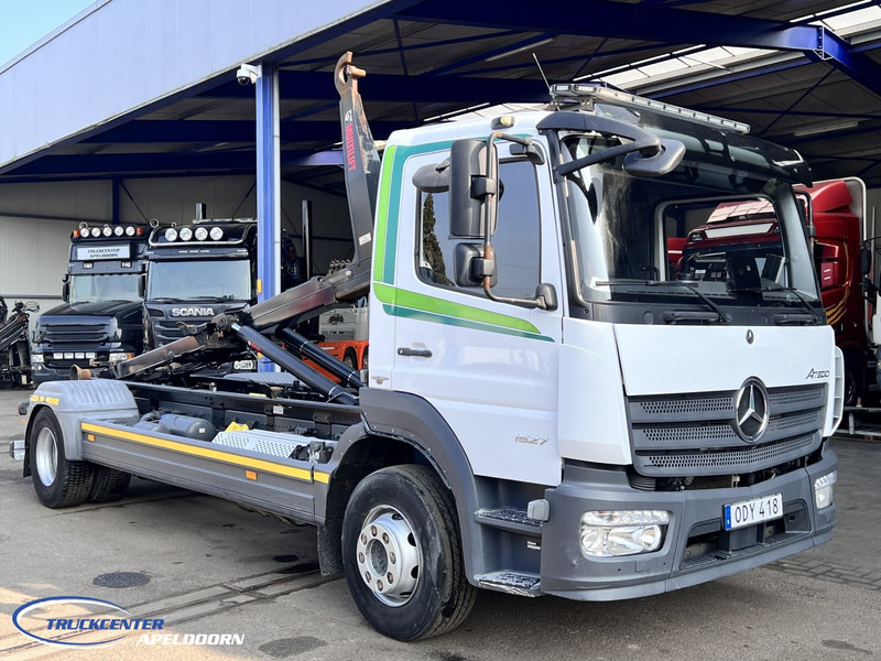 Mercedes-Benz Atego 1527 Manuel, Euro 6, HIAB 10 Tons - Lastväxlare lastbil: bild 1 Mercedes-Benz Atego 1527 Manuel, Euro 6, HIAB 10 Tons - Lastväxlare lastbil: bild 1