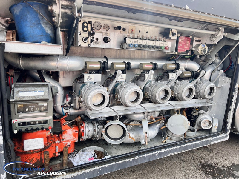 Scania R620 V8 Manuel, Retarder, 19000 liter, 5 Compartments, Pump & Hoses - Tankbil: bild 5 Scania R620 V8 Manuel, Retarder, 19000 liter, 5 Compartments, Pump & Hoses - Tankbil: bild 5
