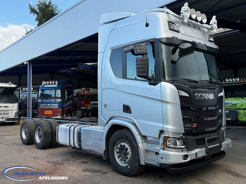 Scania R730 XT NGS V8 6x4 Naafreductie, Retarder, PTO - Chassi lastbil: bild 1 Scania R730 XT NGS V8 6x4 Naafreductie, Retarder, PTO - Chassi lastbil: bild 1