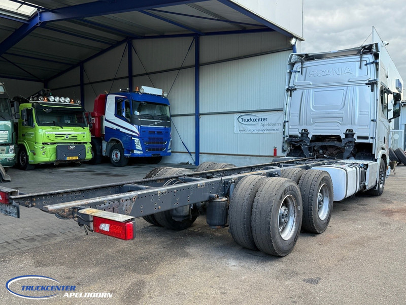 Scania R730 XT NGS V8 6x4 Naafreductie, Retarder, PTO - Chassi lastbil: bild 2 Scania R730 XT NGS V8 6x4 Naafreductie, Retarder, PTO - Chassi lastbil: bild 2