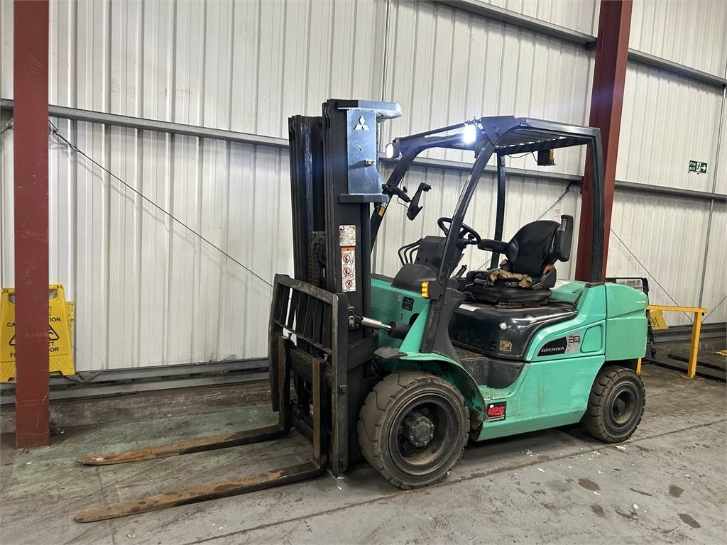 Mitsubishi FD30NT - Dieseltruck: bild 2 Mitsubishi FD30NT - Dieseltruck: bild 2