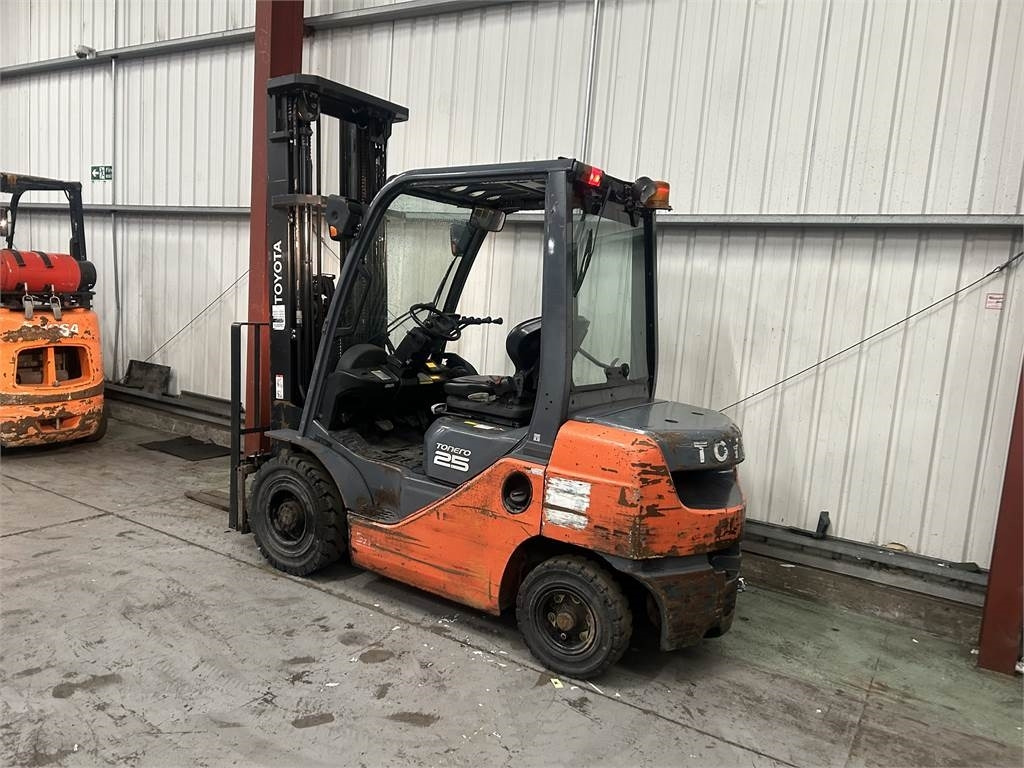 Toyota 02-8FDF25 - Dieseltruck: bild 3 Toyota 02-8FDF25 - Dieseltruck: bild 3