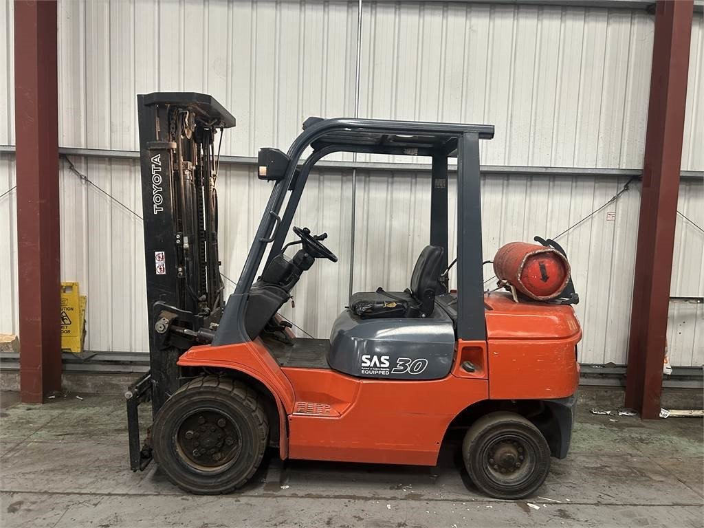 Toyota 7FGF30 - Gasoltruck: bild 1 Toyota 7FGF30 - Gasoltruck: bild 1