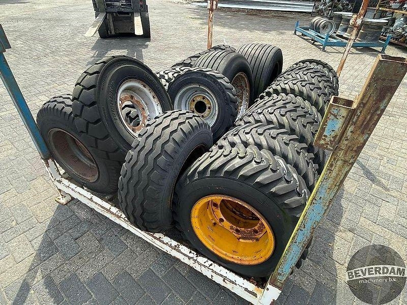 Verschillende banden met velg - Däck för Lantbruksmaskiner: bild 4 Verschillende banden met velg - Däck för Lantbruksmaskiner: bild 4