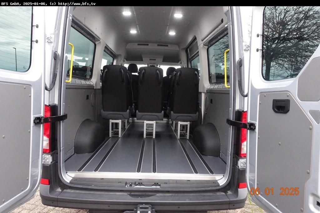 MAN TGE 3.180 4x2 F SB 8 Sitzer, Automatik, Anhängek - Minibuss, Persontransport: bild 3 MAN TGE 3.180 4x2 F SB 8 Sitzer, Automatik, Anhängek - Minibuss, Persontransport: bild 3