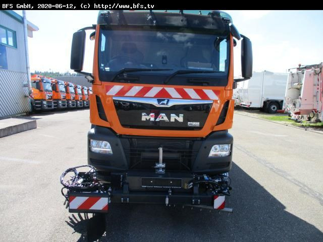 MAN TGS 18.400 4X2 BL Bucher OF 8000 RS Drehjet beid - Sopmaskin: bild 2 MAN TGS 18.400 4X2 BL Bucher OF 8000 RS Drehjet beid - Sopmaskin: bild 2