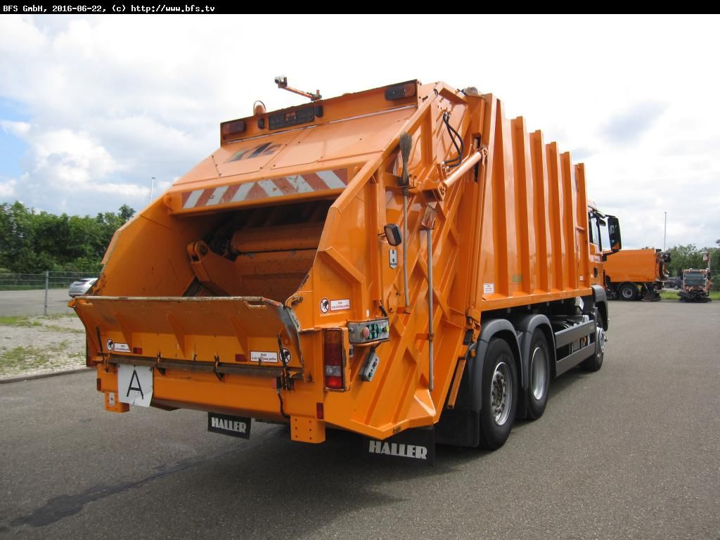 MAN TGS 28.320 6x2-4 BL Sperrmüll Haller M21 x1 C oh - Sopbil: bild 2 MAN TGS 28.320 6x2-4 BL Sperrmüll Haller M21 x1 C oh - Sopbil: bild 2