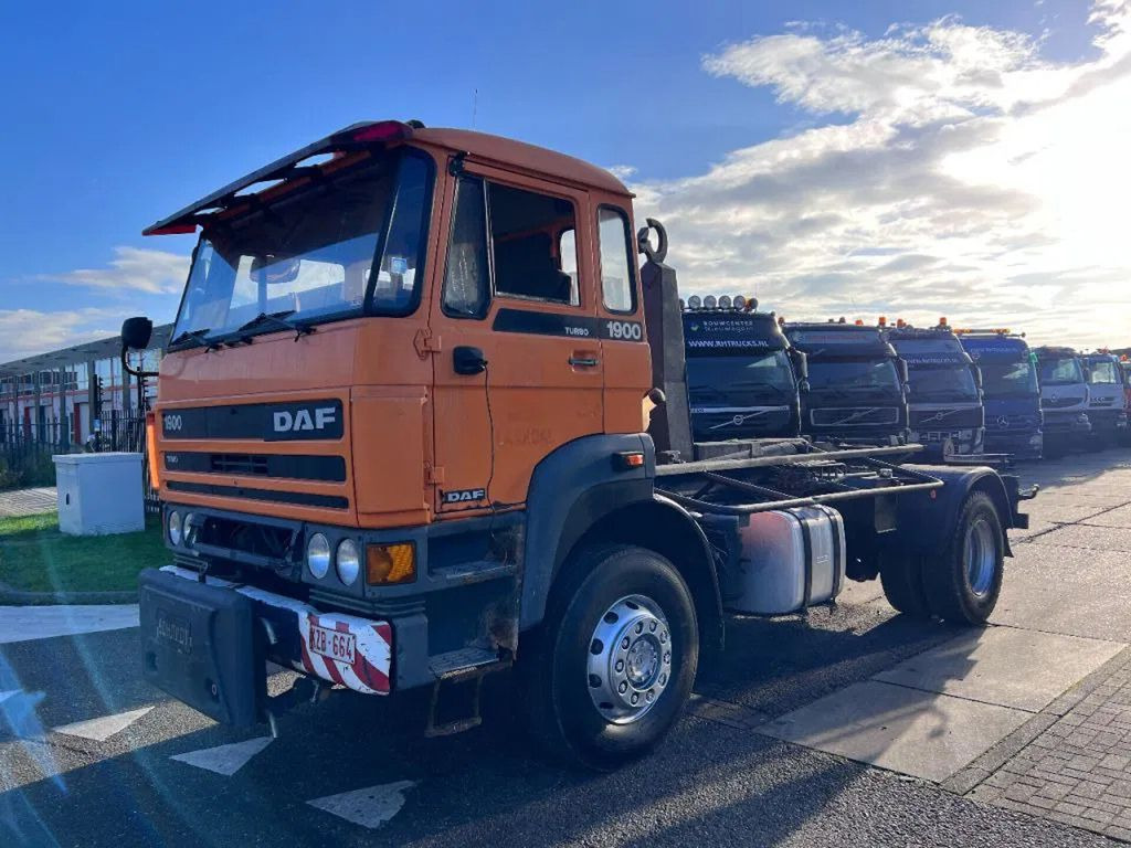 DAF 1900 TURBO 4X4 HOOKLIFT - Lastväxlare lastbil: bild 1 DAF 1900 TURBO 4X4 HOOKLIFT - Lastväxlare lastbil: bild 1