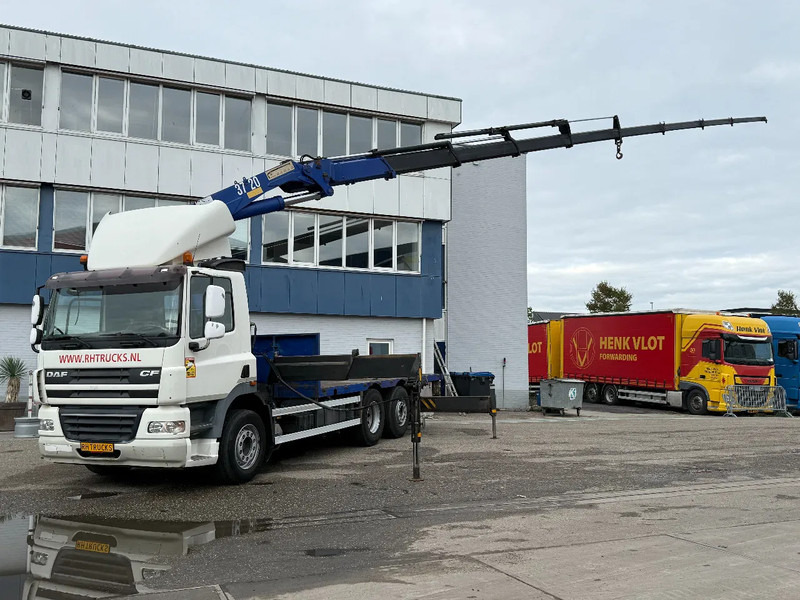 DAF CF 85 6X2 EURO 5 + HMF 37 TON/M + REMOTE CONTROL - Flakbil, Kranbil: bild 1 DAF CF 85 6X2 EURO 5 + HMF 37 TON/M + REMOTE CONTROL - Flakbil, Kranbil: bild 1