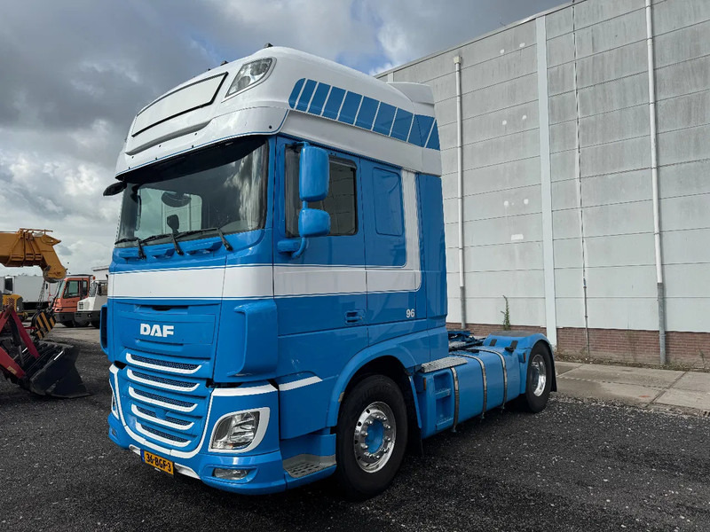 DAF XF 440 4X2 EURO 6 ADR - Dragbil: bild 1 DAF XF 440 4X2 EURO 6 ADR - Dragbil: bild 1